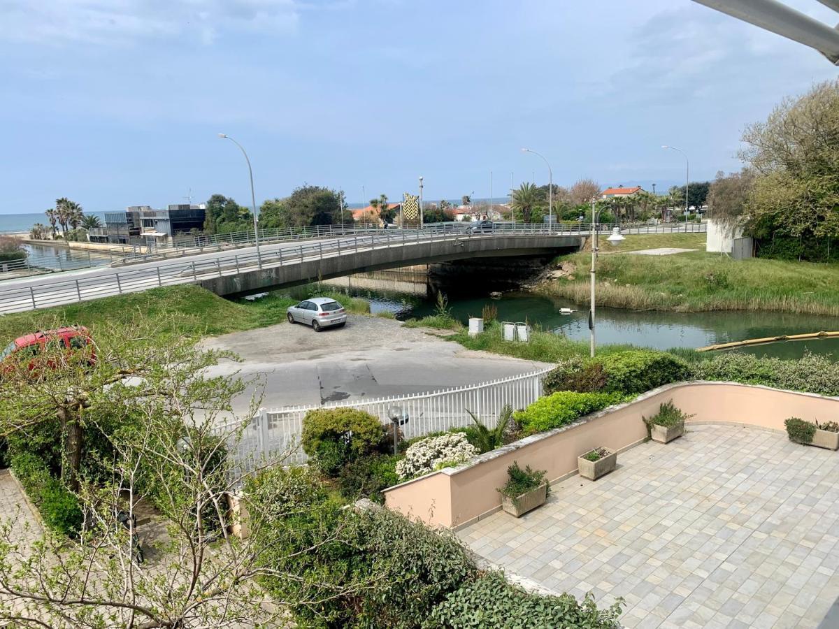 مارينا دي بييتراسانْت Casa Sul Mare- House On The Sea- Versilia المظهر الخارجي الصورة